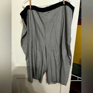 Bermuda style black and white shorts